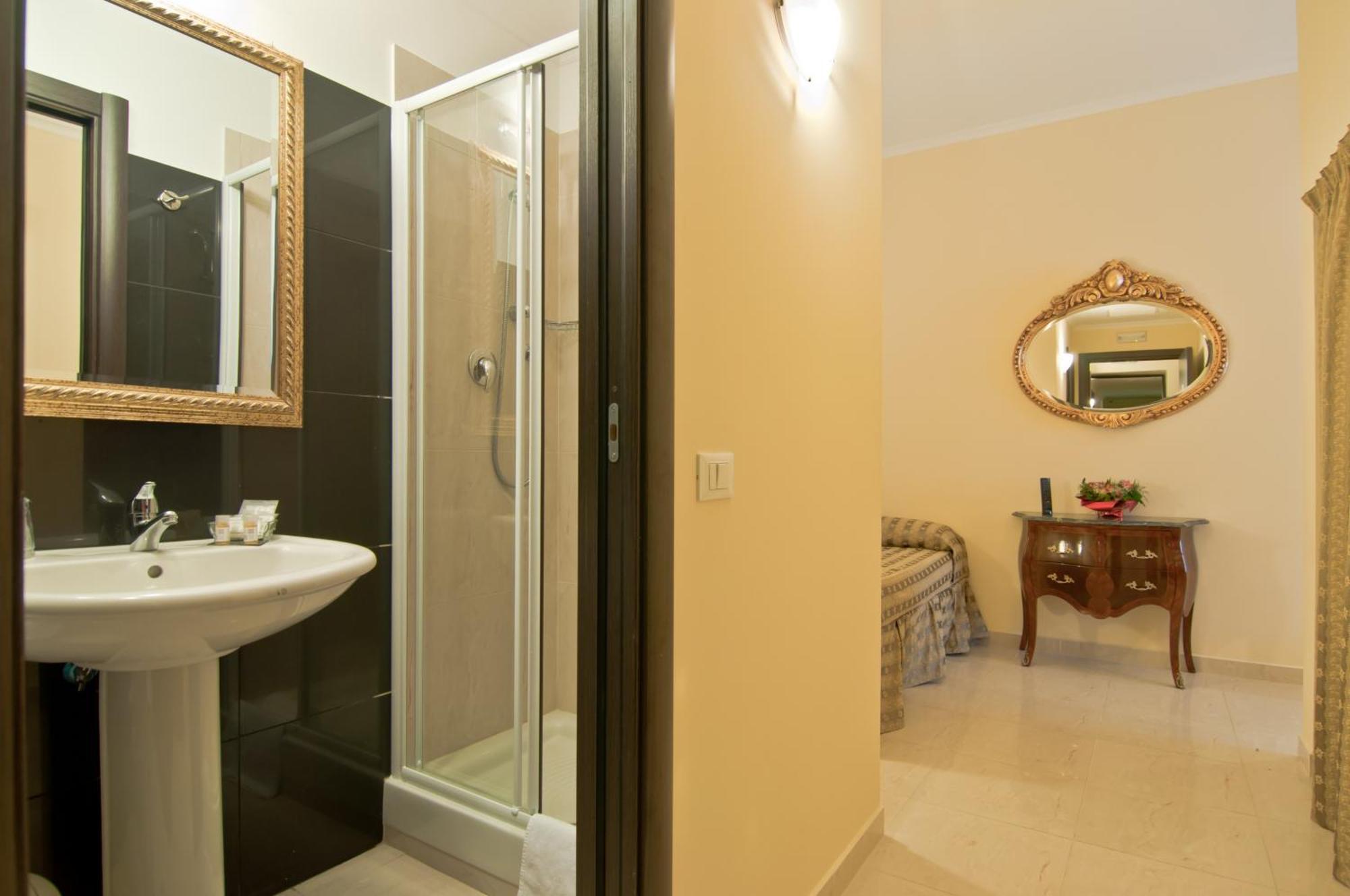 Hotel Regina Giovanna Rom Zimmer foto